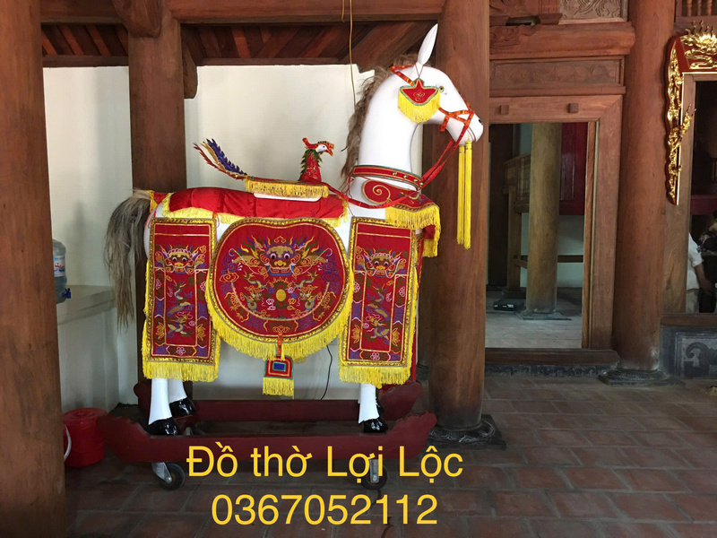 Mẫu ngựa thờ 010
