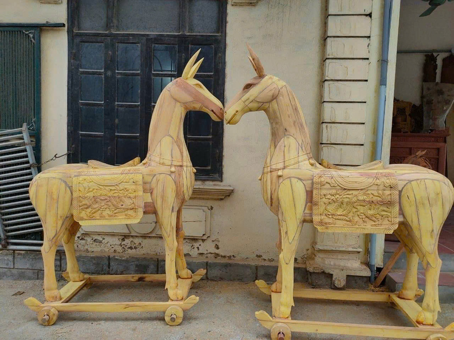 Mẫu ngựa thờ 009
