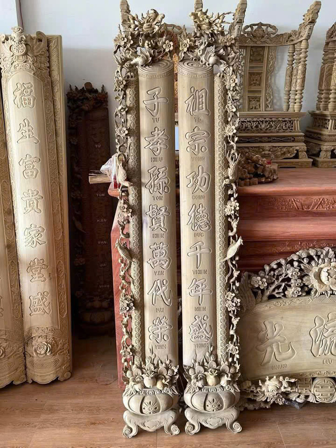 Cuốn thư câu đối 017